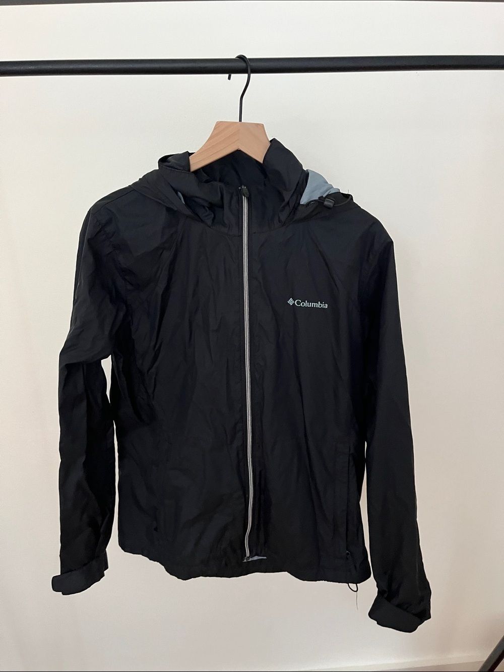 Columbia Black Hooded Lightweight Windbreaker / Rain Jacket - XL